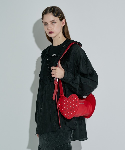 anna sui nyc(アナ スイ エヌ ワイ シー)の「ツインハートレザーバッグ(ショルダーバッグ・レディース・ブラック/レッド・FREE)」の10枚目の写真