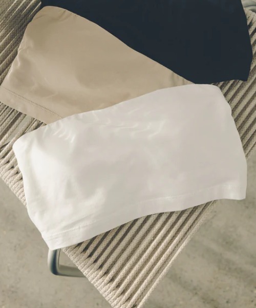 anuans(アニュアンス)の「ベアトップ(チューブトップ・レディース・ホワイト/ブラック・SMALL/MEDIUM)」の2枚目の写真