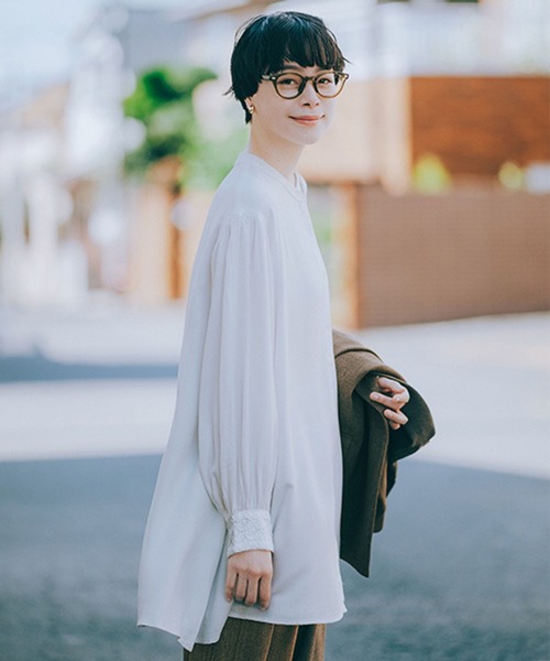 studio CLIP（スタディオクリップ）の「インドレース襟チュニックブラウス《オケージョン2025AW》（シャツ/ブラウス・レディース・オフホワイト/ブラック・FREE）」の3枚目の写真