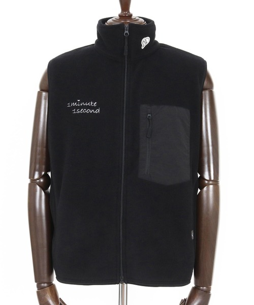 1minute 1second(ワンミニットワンセカンド)の「mcg3723-microfleece zip vest with cursive embroidery フリースジップベスト(1M25F300)(ベスト・メンズ・ネイビー/ブラック・XXL/XL/L/M)」の16枚目の写真