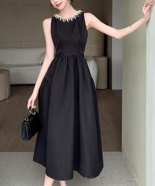 a lot of love（ア ロット オブ ラブ）の「ビジューアクセント ノースリーブパーティドレス（ドレス・レディース・ブラック・M/L）」の2枚目の写真