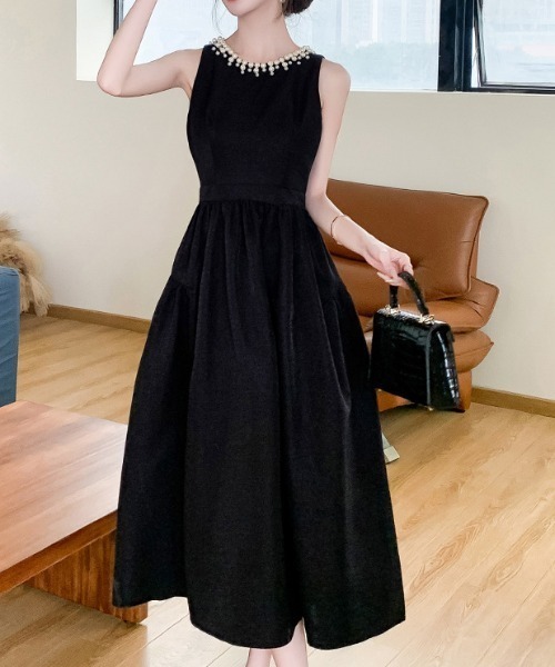 a lot of love（ア ロット オブ ラブ）の「ビジューアクセント ノースリーブパーティドレス（ドレス・レディース・ブラック・M/L）」の5枚目の写真