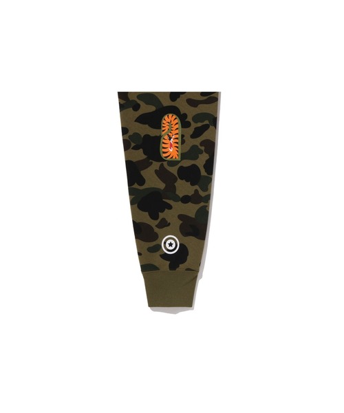 A BATHING APE（アベイシングエイプ）の「1ST CAMO SHARK CREWNECK SWEATSHIRT（スウェット・メンズ・グリーン/オレンジ/イエロー・LARGE/X-LARGE/MEDIUM/SMALL/XX-LARGE）」の13枚目の写真