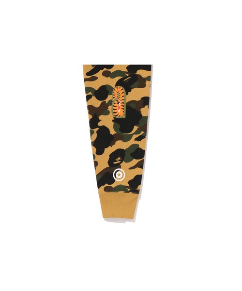 A BATHING APE（アベイシングエイプ）の「1ST CAMO SHARK CREWNECK SWEATSHIRT（スウェット・メンズ・グリーン/オレンジ/イエロー・LARGE/X-LARGE/MEDIUM/SMALL/XX-LARGE）」の14枚目の写真