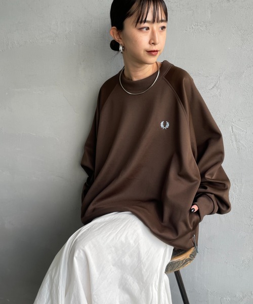 FRED PERRY（フレッドペリー）の「[FRED PERRY/フレッドペリー] 別注 トラック クルーネックプルオーバー（スウェット・レディース・アイボリー/ブルー/ブラウン・S/M/L/XL）」の14枚目の写真