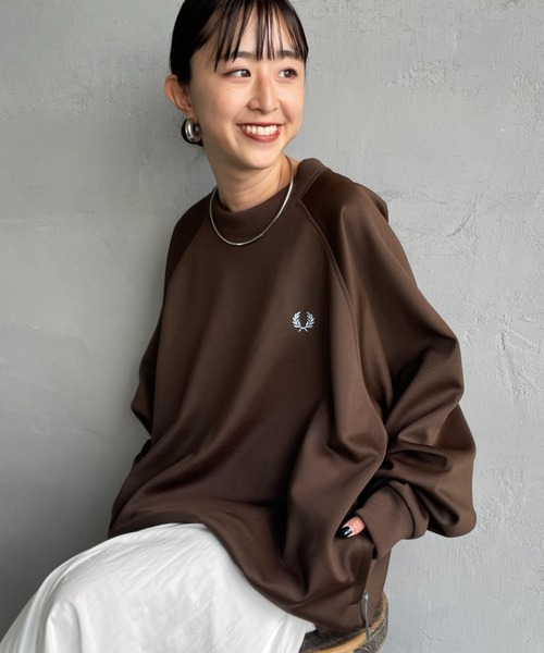 FRED PERRY（フレッドペリー）の「[FRED PERRY/フレッドペリー] 別注 トラック クルーネックプルオーバー（スウェット・レディース・アイボリー/ブルー/ブラウン・S/M/L/XL）」の13枚目の写真