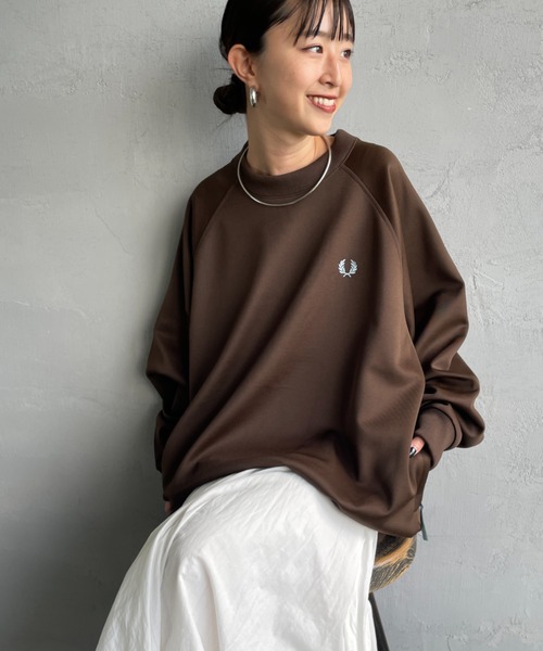 FRED PERRY（フレッドペリー）の「[FRED PERRY/フレッドペリー] 別注 トラック クルーネックプルオーバー（スウェット・レディース・アイボリー/ブルー/ブラウン・S/M/L/XL）」の15枚目の写真