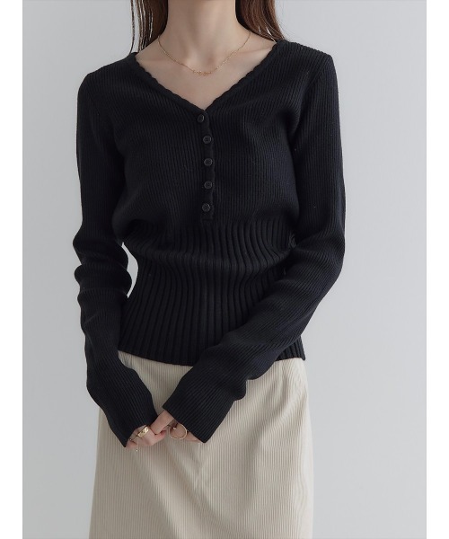 amel（エイメル）の「【RE ARRIVAL】スカラップVネックデザインニット/ブラック（ニット/セーター・レディース・ブラック・FREE）」の12枚目の写真