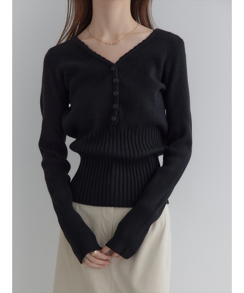 amel（エイメル）の「【RE ARRIVAL】スカラップVネックデザインニット/ブラック（ニット/セーター・レディース・ブラック・FREE）」の13枚目の写真