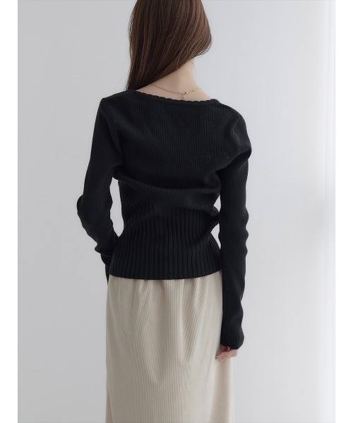 amel（エイメル）の「【RE ARRIVAL】スカラップVネックデザインニット/ブラック（ニット/セーター・レディース・ブラック・FREE）」の14枚目の写真