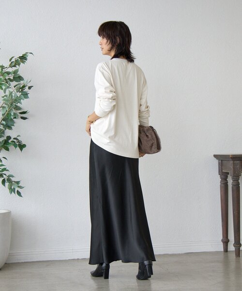 RIVE DROITE（リヴドロワ）の「【リラクシーな履き心地】ヴィンテージサテンバイアススカート（スカート・レディース・ブラック/ブラウン・36/38）」の14枚目の写真