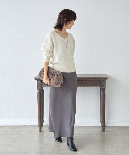 RIVE DROITE（リヴドロワ）の「【リラクシーな履き心地】ヴィンテージサテンバイアススカート（スカート・レディース・ブラック/ブラウン・36/38）」の8枚目の写真