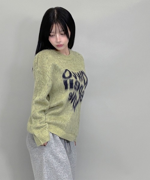 FOLLOWIN(フォロウィン)の「モヘアライクロゴシャギーニット(ニット/セーター・レディース・チャコールグレー/グリーン/ネイビー・FREE)」の21枚目の写真