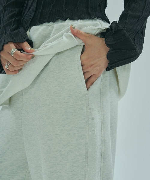 ROSE BUD(ローズバッド)の「SKIRTED SWEATPANTS(その他パンツ・レディース・グレー/ブラック・ONE SIZE)」の16枚目の写真