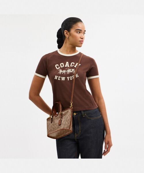 COACH(コーチ)の「タクシー トート バッグ 21・シグネチャー キャンバス(ショルダーバッグ・レディース・ベージュ系その他・ONE)」の5枚目の写真