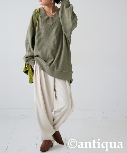 antiqua（アンティカ）の「ピグメント加工 鬼ワッフル Vネックプルオーバー（Tシャツ/カットソー・レディース・ブラック/パープル/スミクロ/グレイッシュベージュ・ONESIZE）」の17枚目の写真