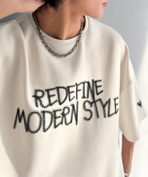 Classical Origin（クラシカルオリジン）の「刺繍もシルエットもまるで3Dな主役級アイテム!立体刺繍ドレープダンボールTシャツ/3D Embroidered Draped Double-Knit T-Shirt（Tシャツ/カットソー）」