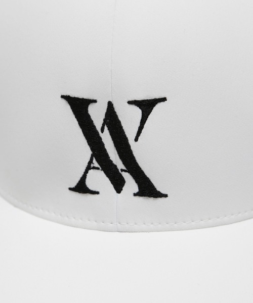 VANQUISH（ヴァンキッシュ）の「VANQUISH / ヴァンキッシュ モノグラム VA ロゴキャップ [VYA001]（キャップ・メンズ・ブラック×ゴールド・M/L）」の5枚目の写真