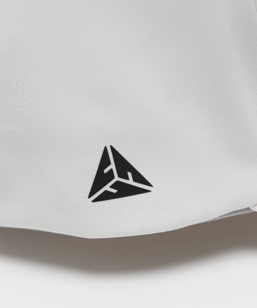 VANQUISH（ヴァンキッシュ）の「VANQUISH / ヴァンキッシュ モノグラム VA ロゴキャップ [VYA001]（キャップ・メンズ・ブラック×ゴールド・M/L）」の7枚目の写真