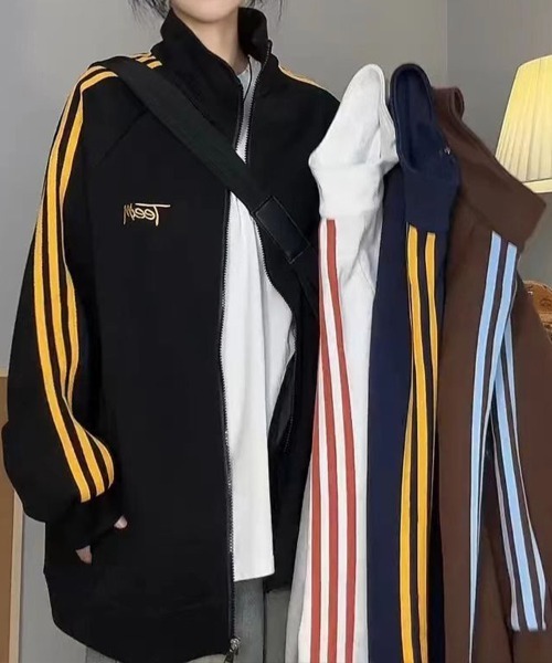SallyLunn（サリーラン）の「サイドラインロゴジャージ（ジャージ・レディース・ブラック/ネイビー/ブラウン・MEDIUM/LARGE）」の9枚目の写真