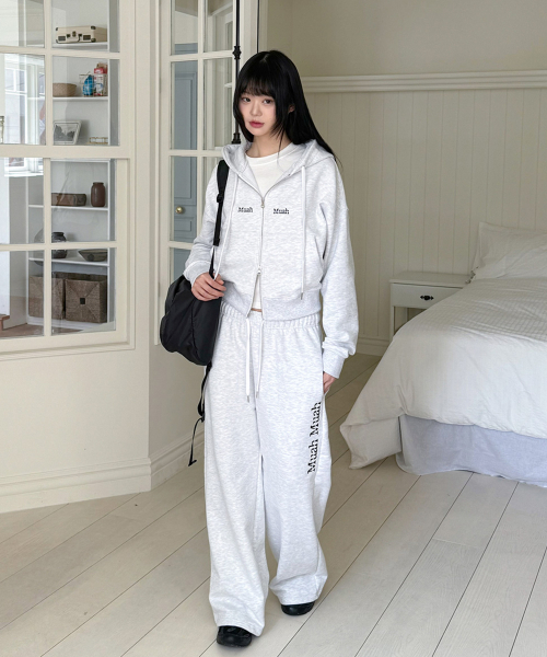 muahmuah（ムーアムーア）の「[SET] レギュラーフィットフードジップアップパンツセットアップ [9色]（パーカー・レディース・ライトグレー/ブラック/ネイビー/グレー/ピンク/クリーム/ブラック系その他/グレー系その他/チャコール/ネイビー系/オートミール/ホワイト・FREE）」の15枚目の写真