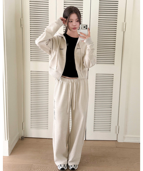 muahmuah（ムーアムーア）の「[SET] レギュラーフィットフードジップアップパンツセットアップ [9色]（パーカー・レディース・ライトグレー/ブラック/ネイビー/グレー/ピンク/クリーム/ブラック系その他/グレー系その他/チャコール/ネイビー系/オートミール/ホワイト・FREE）」の13枚目の写真