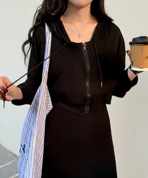 セール】【26年春夏新作】【セットアップ】クロップドショート丈ジップ