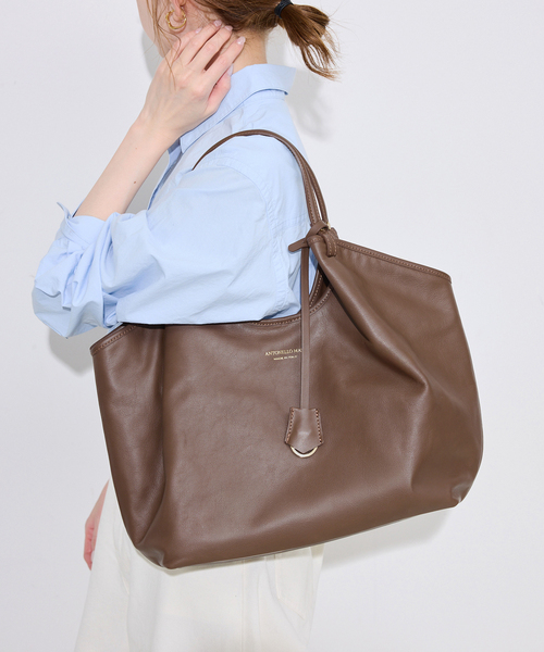 SLOBE IENA(スローブイエナ)の「《WEB限定/追加5》ANTONELLO MASI SLOBE別注 レザートートバッグ(トートバッグ・レディース・チョコ/ブラック・FREE)」の16枚目の写真