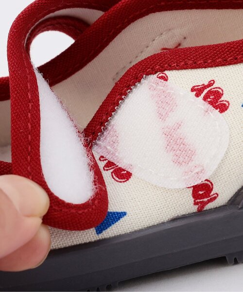 BREEZE（ブリーズ）の「上履き（スリッポン・キッズ・レッド/チャコール/ベージュ・19/18/17/16/15 /14）」の15枚目の写真