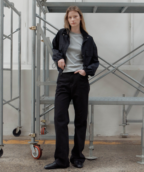 THEMARGOT（ザマルゴット）の「BASIC SEMI BOOTCUT DENIM (BLACK)（デニムパンツ・レディース・その他・SMALL/MEDIUM）」の3枚目の写真