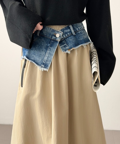 ABITOKYO(アビトーキョー)の「裾ドロストレイヤードデニムベルトスカート(スカート・レディース・カーキ/ブラック/ベージュ・FREE)」の1枚目の写真