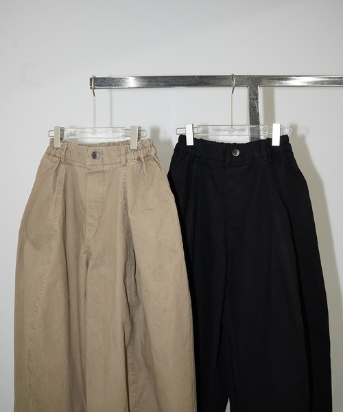 chuclla(チュクラ)の「ボリュームタックワイドパンツ chw26s059(その他パンツ・レディース・ベージュ/ブラック・FREE)」の14枚目の写真