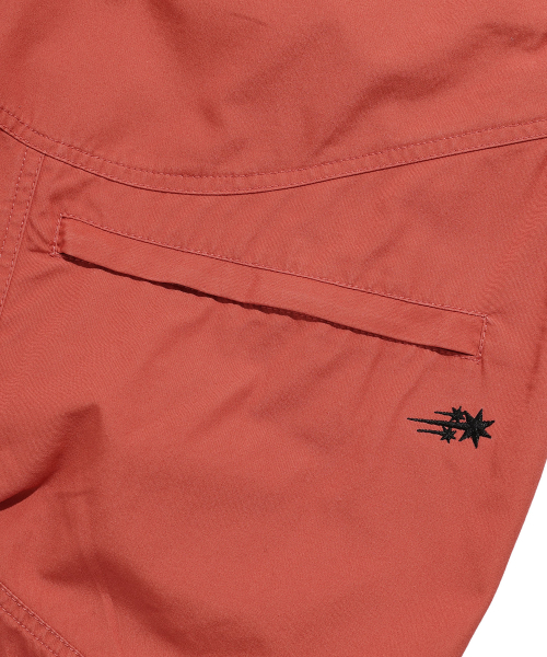 NICE GHOST CLUB(ナイスゴーストクラブ)の「WASHED MECHANIC CAPRI PANTS_RED(NG2EMUPA62A)(その他パンツ・レディース・レッド・S/M/L)」の4枚目の写真