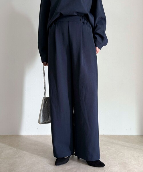 fredy emue(フレディエミュ)の「【セットアップ対応】パウダリーツイルイージーセミワイドパンツ(その他パンツ・レディース・ブラック/ベージュ/ネイビー・38/36)」の14枚目の写真