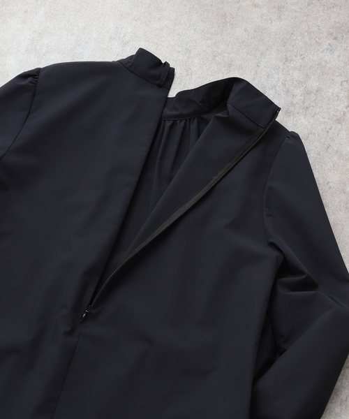 La TOTALITE(ラトータリテ)の「【洗える】ボータイ2WAYブラウス(シャツ/ブラウス・レディース・ネイビー/ホワイト・FREE)」の8枚目の写真