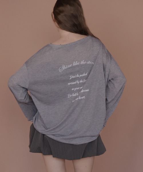 Mili affinity(ミリアフィニティー)の「バックプリント2WAYワンショルシアーTシャツ(Tシャツ/カットソー・レディース・ベージュ/ピンク/ブラック/オフホワイト/グレー・FREE)」の3枚目の写真