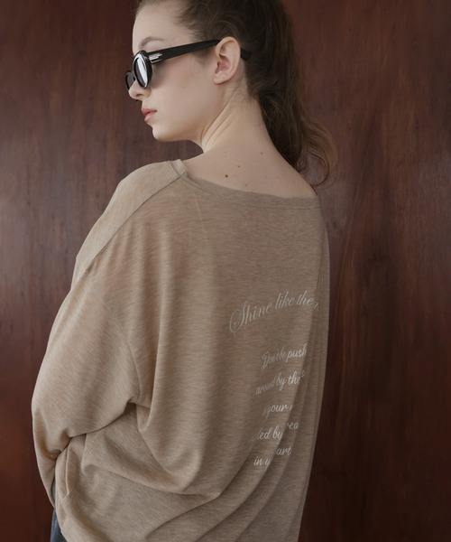 Mili affinity(ミリアフィニティー)の「バックプリント2WAYワンショルシアーTシャツ(Tシャツ/カットソー・レディース・ベージュ/ピンク/ブラック/オフホワイト/グレー・FREE)」の14枚目の写真