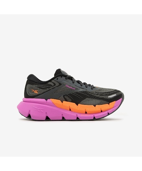 Reebok(リーボック)の「フロートジグ ダブル / FLOATZIG DOUBLE(スニーカー・レディース・ブラック×ピンク/グレー・22.0cm/26.0cm/25.5cm/25.0cm/24.0cm/24.5cm/23.5cm/23.0cm/22.5cm)」の3枚目の写真