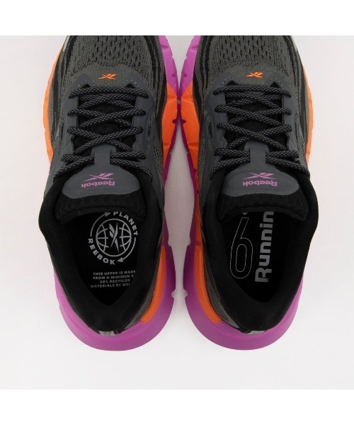 Reebok(リーボック)の「フロートジグ ダブル / FLOATZIG DOUBLE(スニーカー・レディース・ブラック×ピンク/グレー・22.0cm/26.0cm/25.5cm/25.0cm/24.0cm/24.5cm/23.5cm/23.0cm/22.5cm)」の9枚目の写真