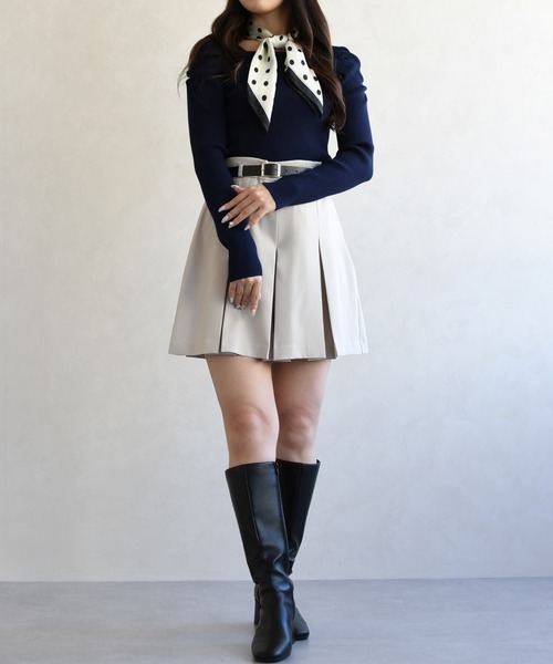 31 Sons de mode(トランテアン ソン ドゥ モード)の「2026春夏新作 スカーフ付きスクエアニット(ニット/セーター・レディース・ネイビー/オフホワイト/ブルー・フリ-)」の21枚目の写真