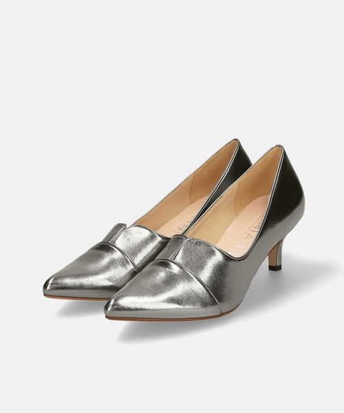 MAMIAN（マミアン）の「ポインテッドトゥ 切替 パンプス (5.0cmヒール)（ドレスシューズ・レディース・シルバー系その他・25.0cm/24.5cm/24.0cm/23.5cm/23.0cm/22.5cm）」の3枚目の写真
