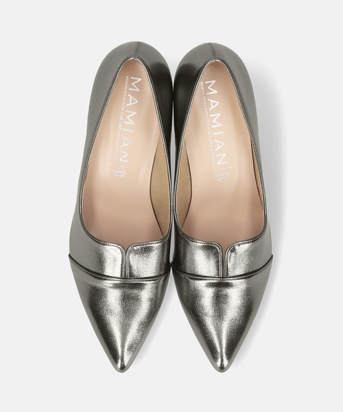MAMIAN（マミアン）の「ポインテッドトゥ 切替 パンプス (5.0cmヒール)（ドレスシューズ・レディース・シルバー系その他・25.0cm/24.5cm/24.0cm/23.5cm/23.0cm/22.5cm）」の5枚目の写真