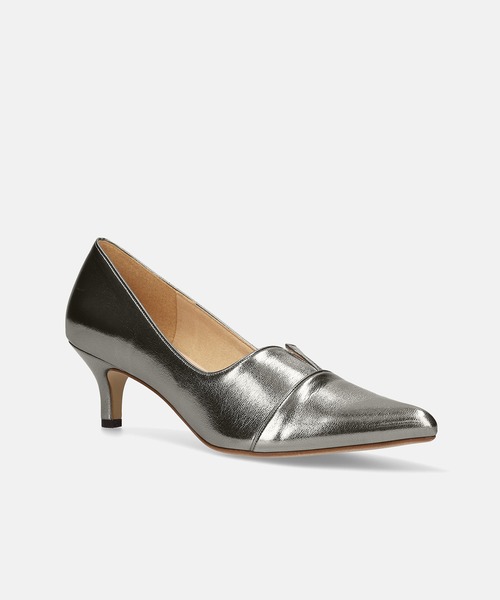 MAMIAN（マミアン）の「ポインテッドトゥ 切替 パンプス (5.0cmヒール)（ドレスシューズ・レディース・シルバー系その他・25.0cm/24.5cm/24.0cm/23.5cm/23.0cm/22.5cm）」の6枚目の写真