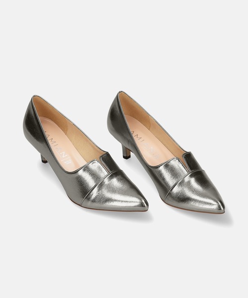 MAMIAN（マミアン）の「ポインテッドトゥ 切替 パンプス (5.0cmヒール)（ドレスシューズ・レディース・シルバー系その他・25.0cm/24.5cm/24.0cm/23.5cm/23.0cm/22.5cm）」の9枚目の写真
