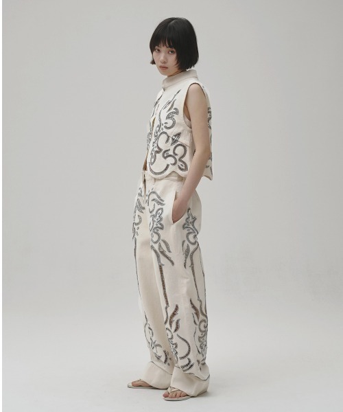 TODAYFUL(トゥデイフル)の「Cut Lace Twill Pants(デニムパンツ・レディース・キナリ/ブラック・38inch/36inch)」の4枚目の写真