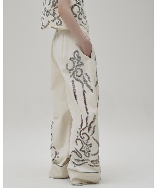 TODAYFUL(トゥデイフル)の「Cut Lace Twill Pants(デニムパンツ・レディース・キナリ/ブラック・38inch/36inch)」の6枚目の写真