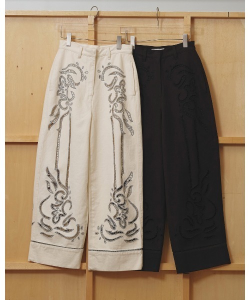 TODAYFUL(トゥデイフル)の「Cut Lace Twill Pants(デニムパンツ・レディース・キナリ/ブラック・38inch/36inch)」の20枚目の写真