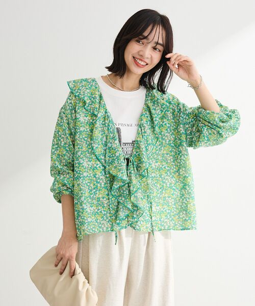 Green Parks(グリーンパークス)の「花柄フリルブラウス(シャツ/ブラウス・レディース・ブラック/グリーン/サックスブルー・FREE)」の17枚目の写真