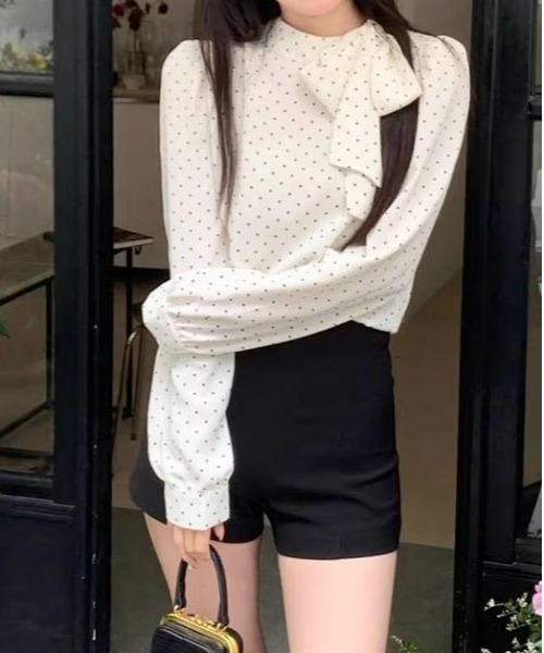 Per sist ence（パーシエンス）の「ドットリボンハイネックブラウス（シャツ/ブラウス・レディース・ブラック/ホワイト・MEDIUM/LARGE/SMALL）」の3枚目の写真