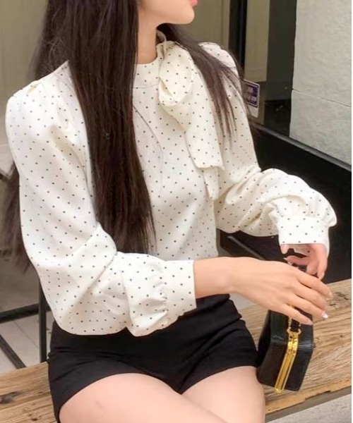 Per sist ence（パーシエンス）の「ドットリボンハイネックブラウス（シャツ/ブラウス・レディース・ブラック/ホワイト・MEDIUM/LARGE/SMALL）」の6枚目の写真